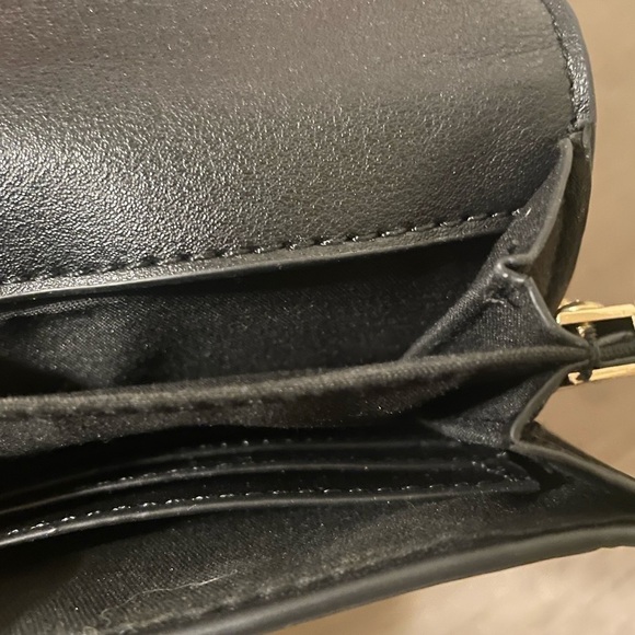 Black Vertical One Shoulder Messenger Bag Ladies Bag gold accents - Picture 5 of 6